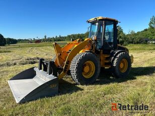 фронтальный погрузчик JCB 411 B