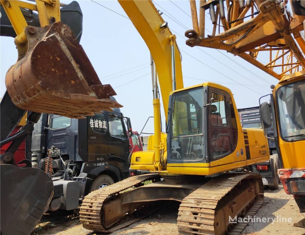 гусеничный экскаватор Komatsu PC220-6